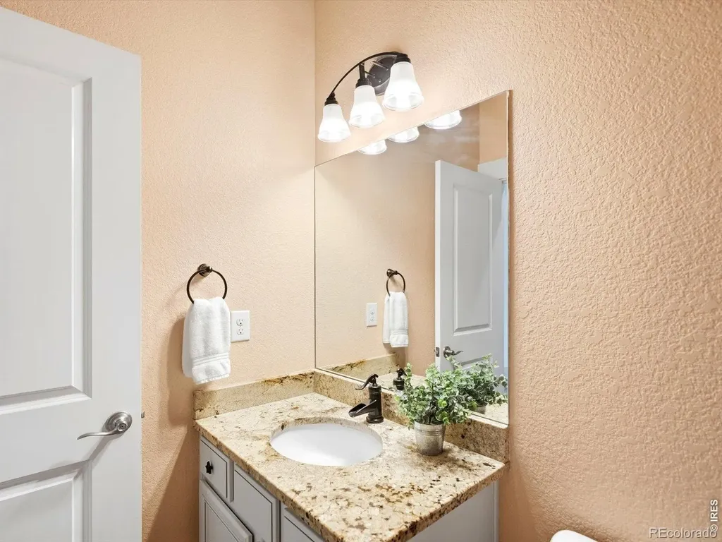 5035 Peregrine Road Dacono CO 80514