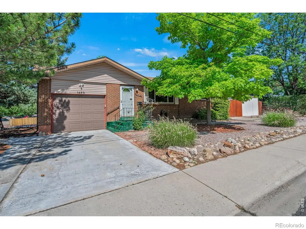 1429 Lashley Street Longmont CO 80504