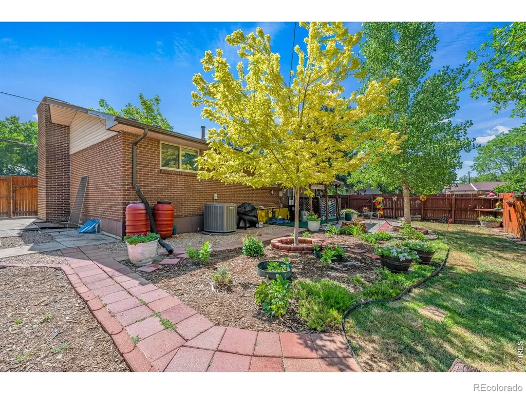 1429 Lashley Street Longmont CO 80504