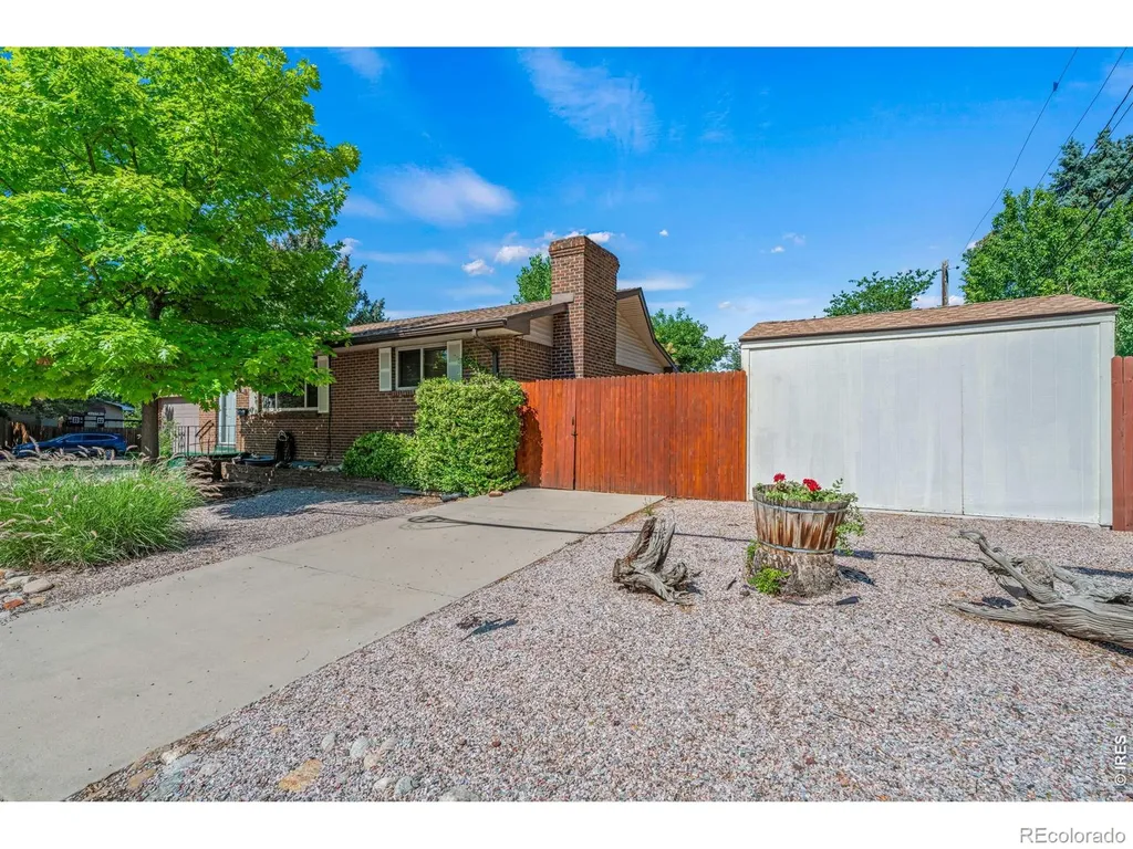 1429 Lashley Street Longmont CO 80504
