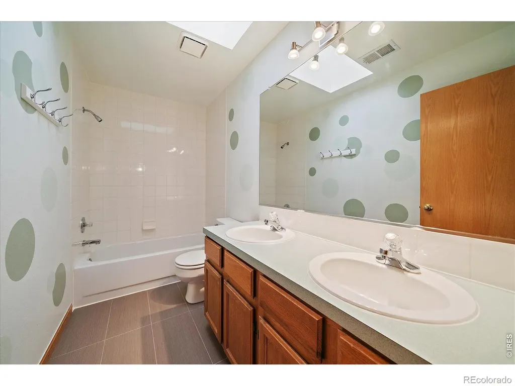 2428 Maplewood Circle W Longmont CO 80503