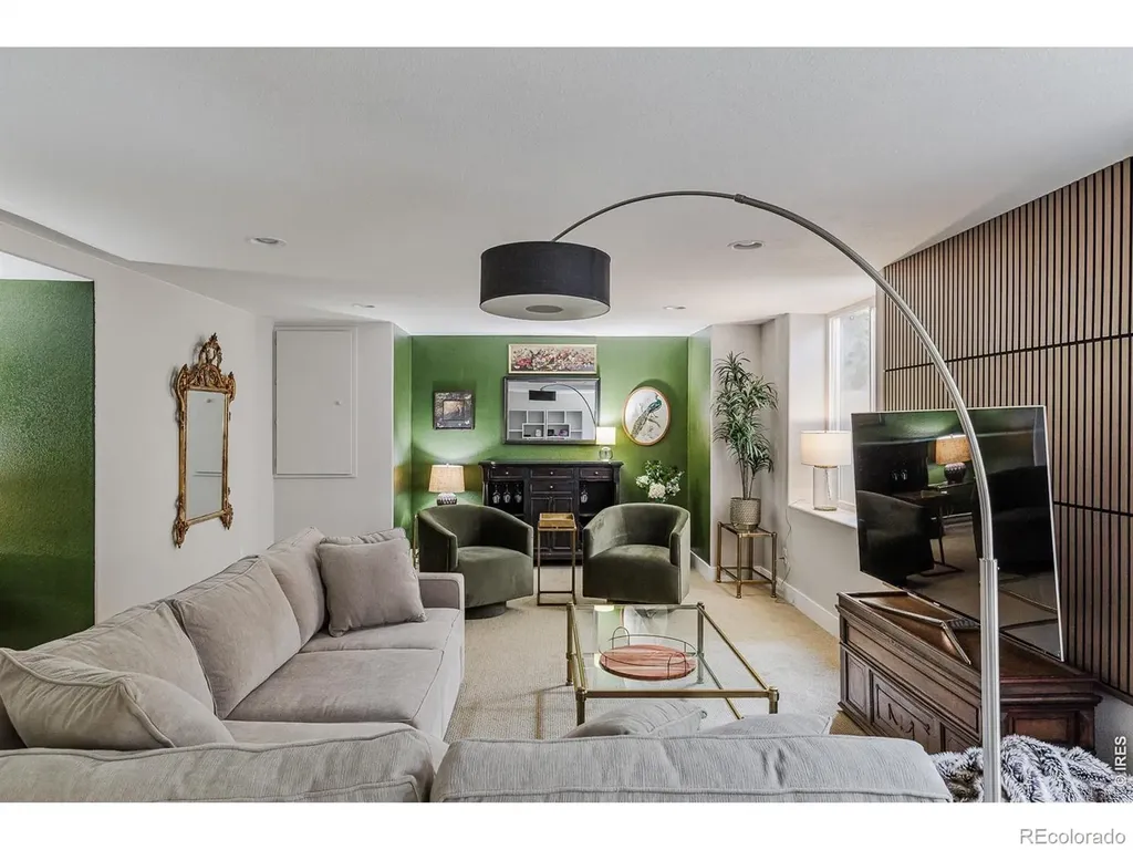8584 Summerlin Place Longmont CO 80503