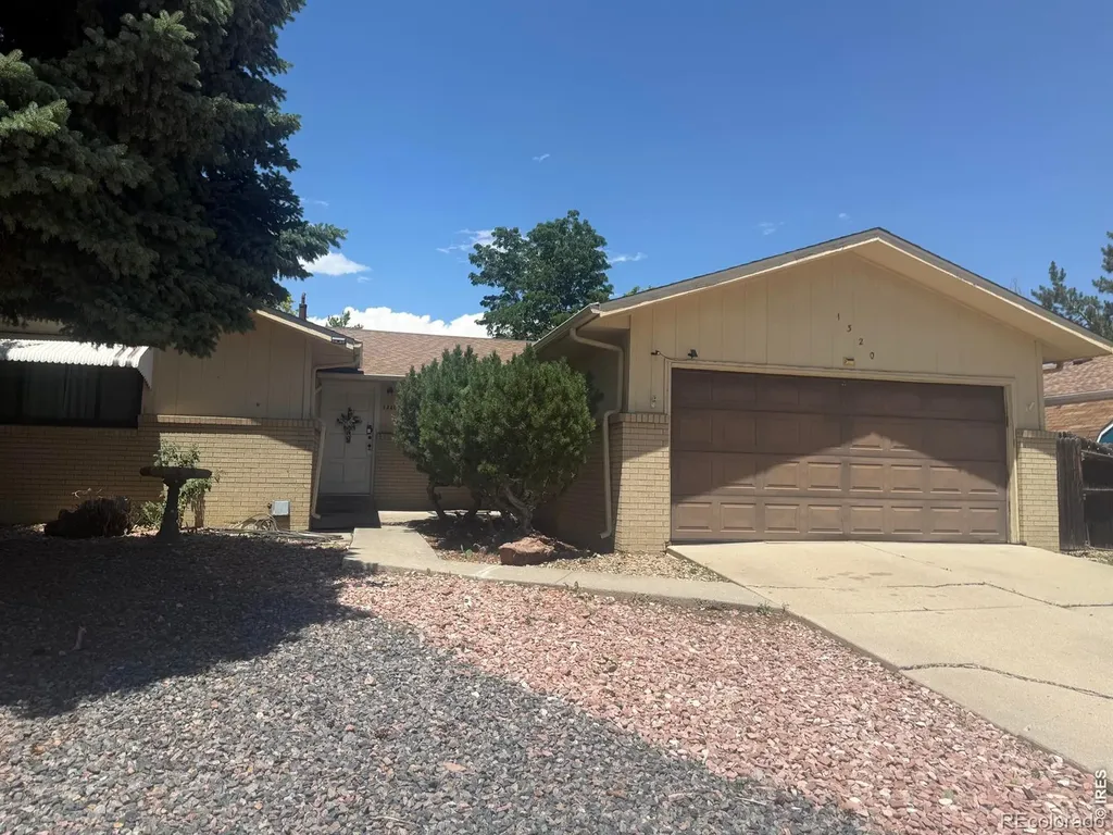 1320 Garden Circle Longmont CO 80501