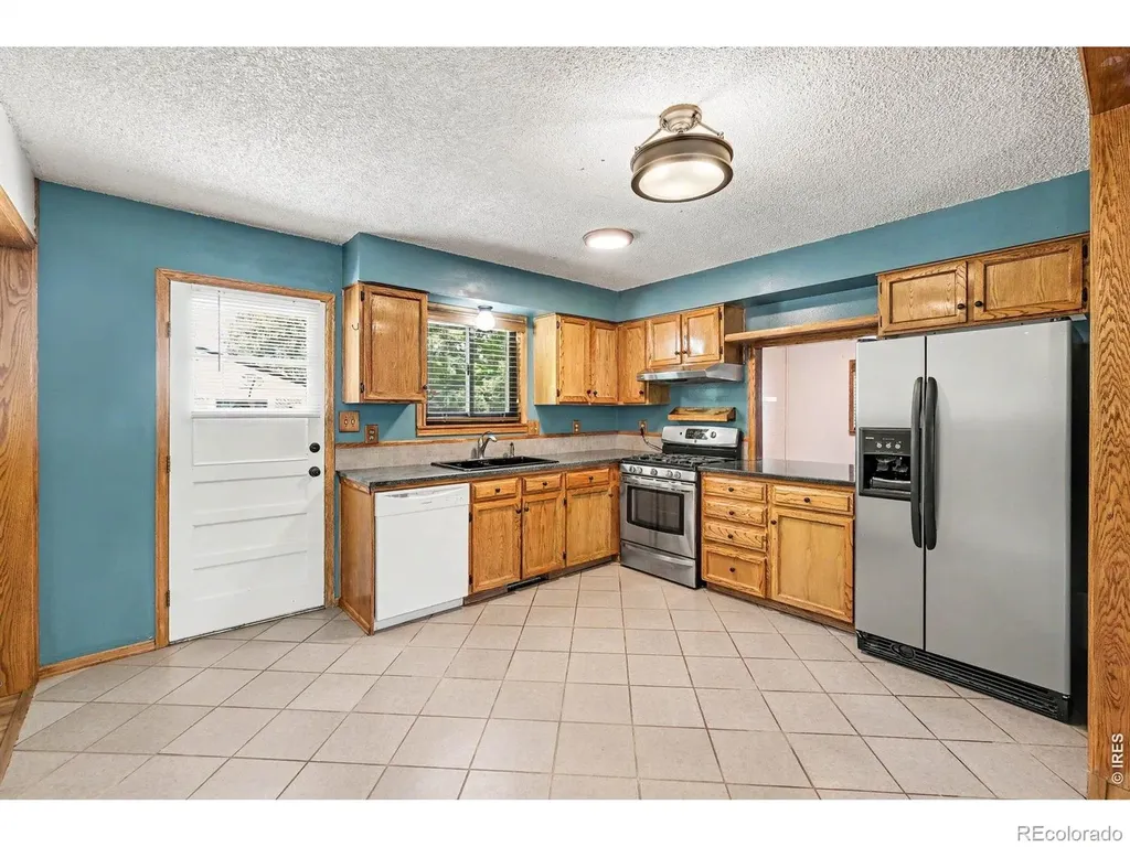 1320 Garden Circle Longmont CO 80501
