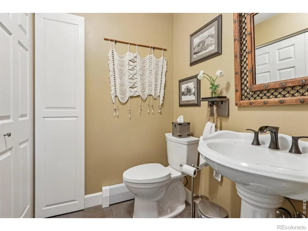 6640 Paiute Court Niwot CO 80503