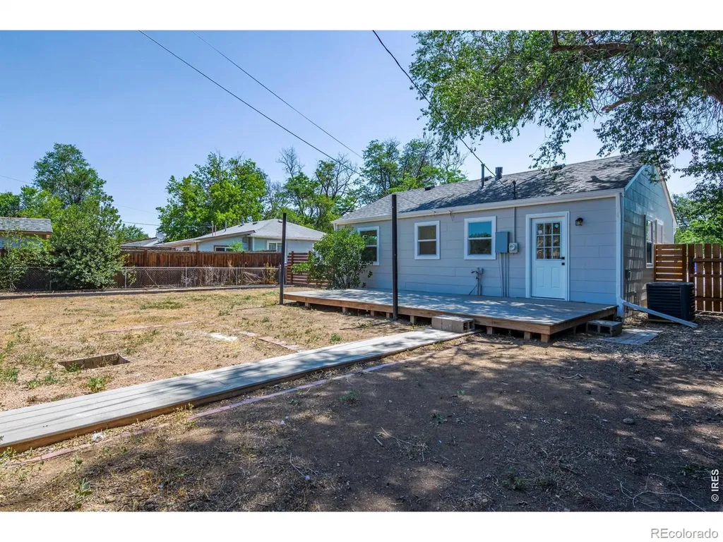 835 Lansing Street Aurora CO 80010