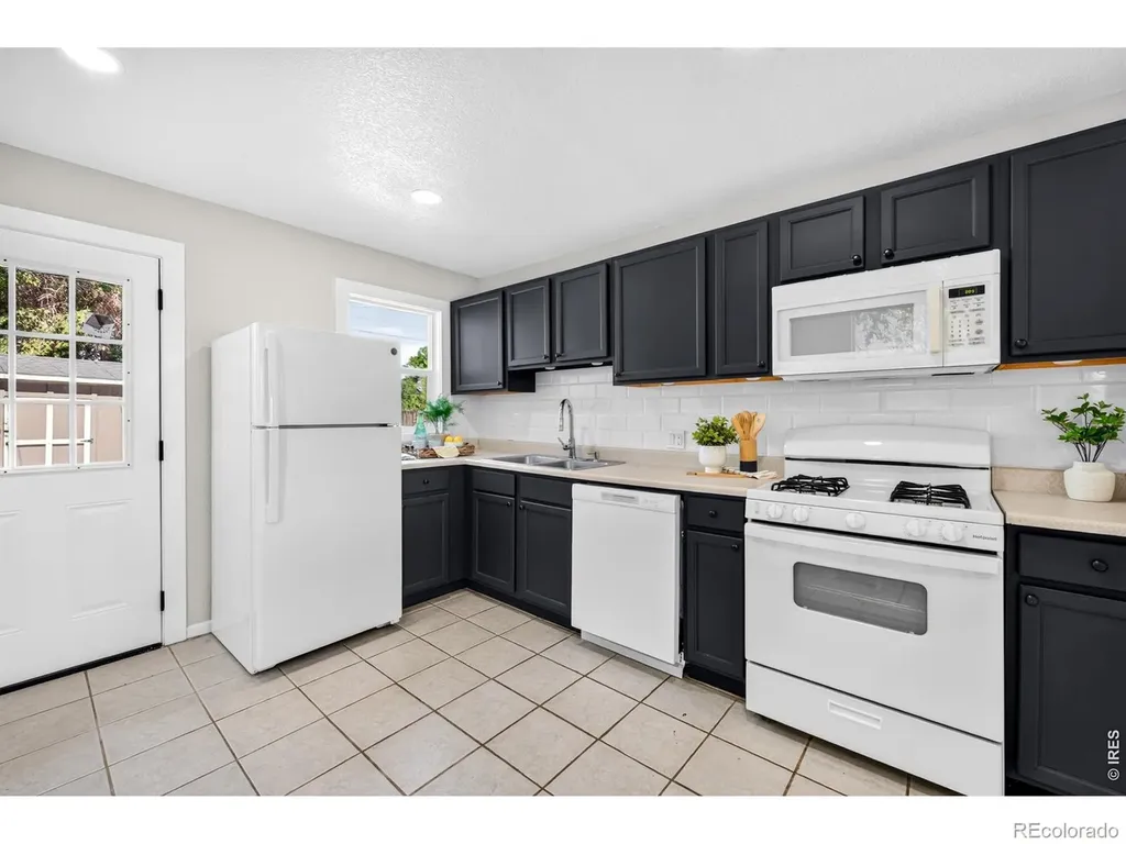 835 Lansing Street Aurora CO 80010