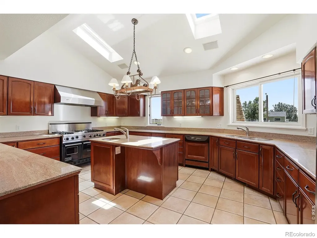 677 County Road 18 Longmont CO 80504