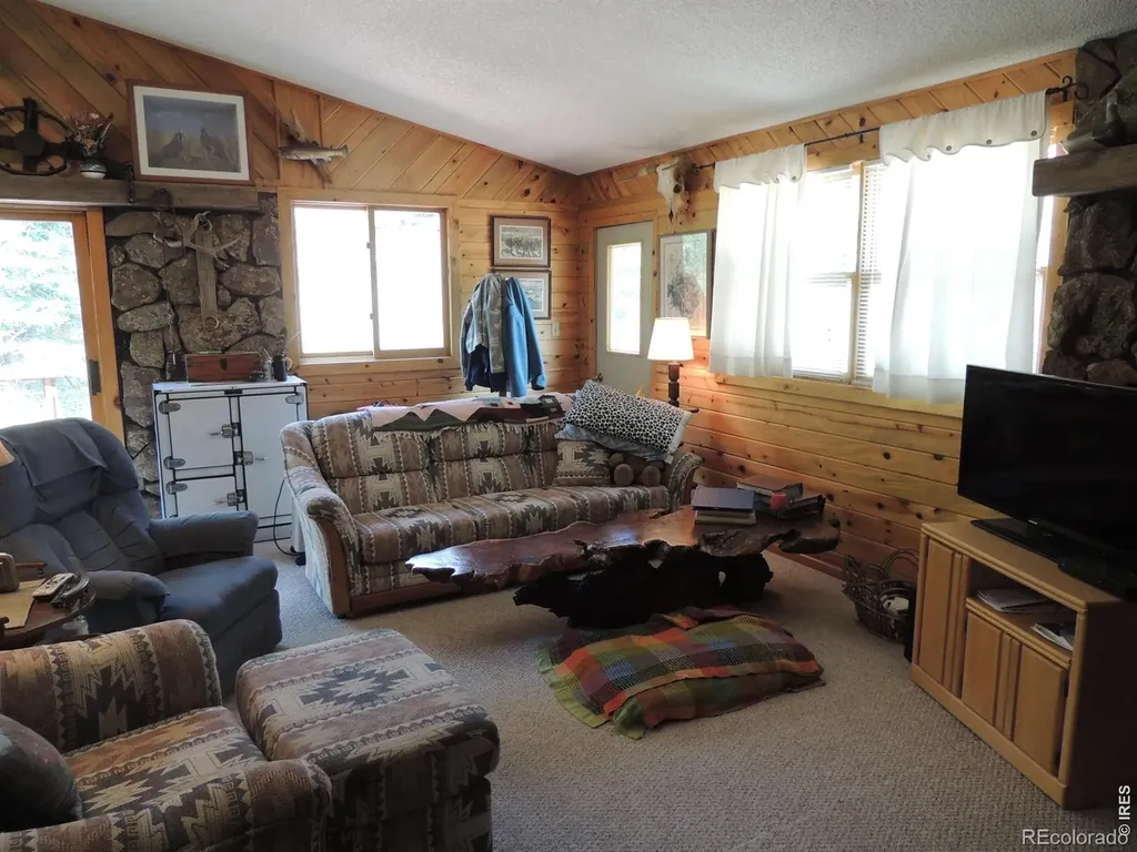 2300 Red Ashby Road Livermore CO 80536