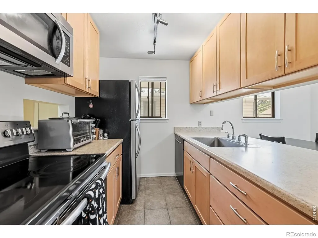 948 North Street Boulder CO 80304