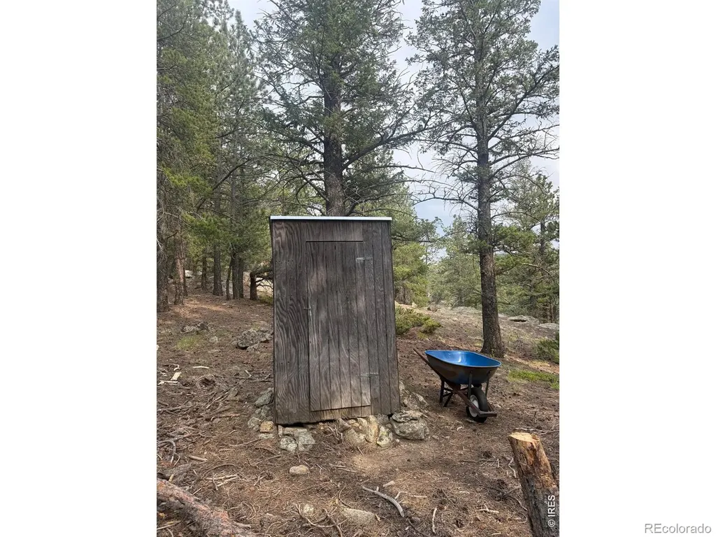 225 Bobcat Way Ward CO 80481