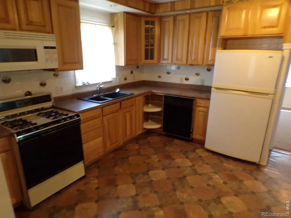 226 N 7th Avenue Sterling CO 80751