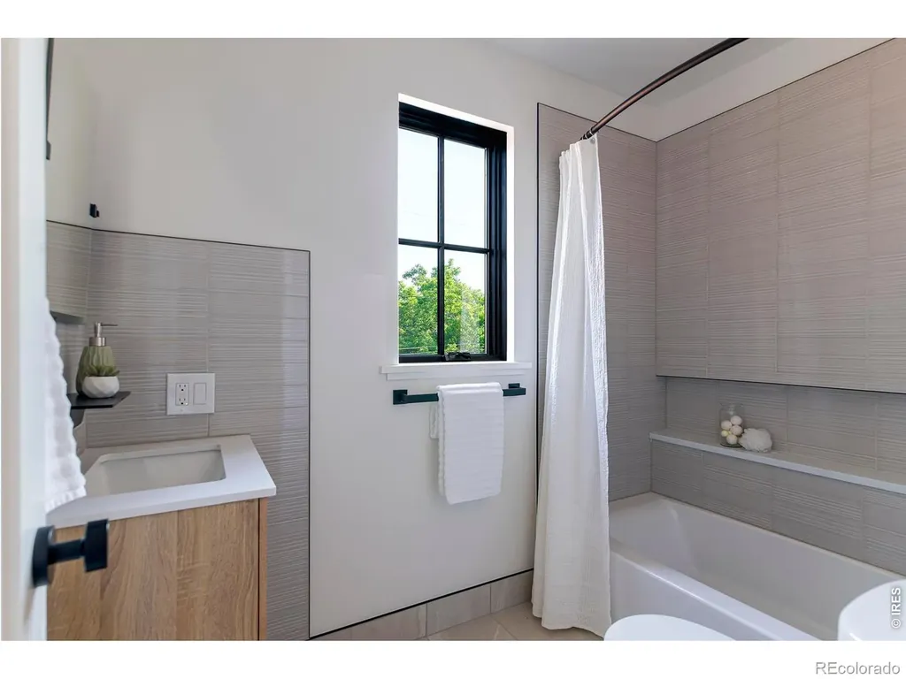 2045 Alpine Drive Boulder CO 80304