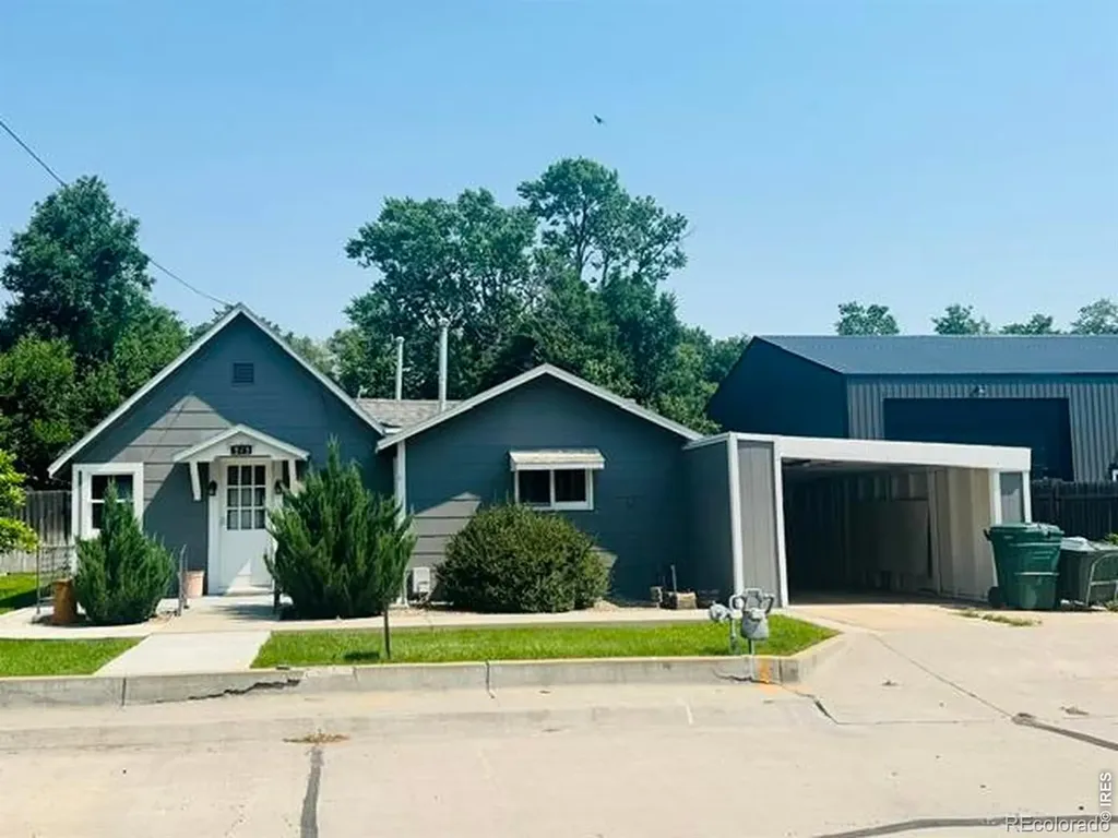 313 E Fletcher Street Haxtun CO 80731