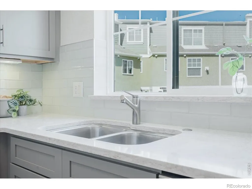 801 Chinle Avenue Boulder CO 80304
