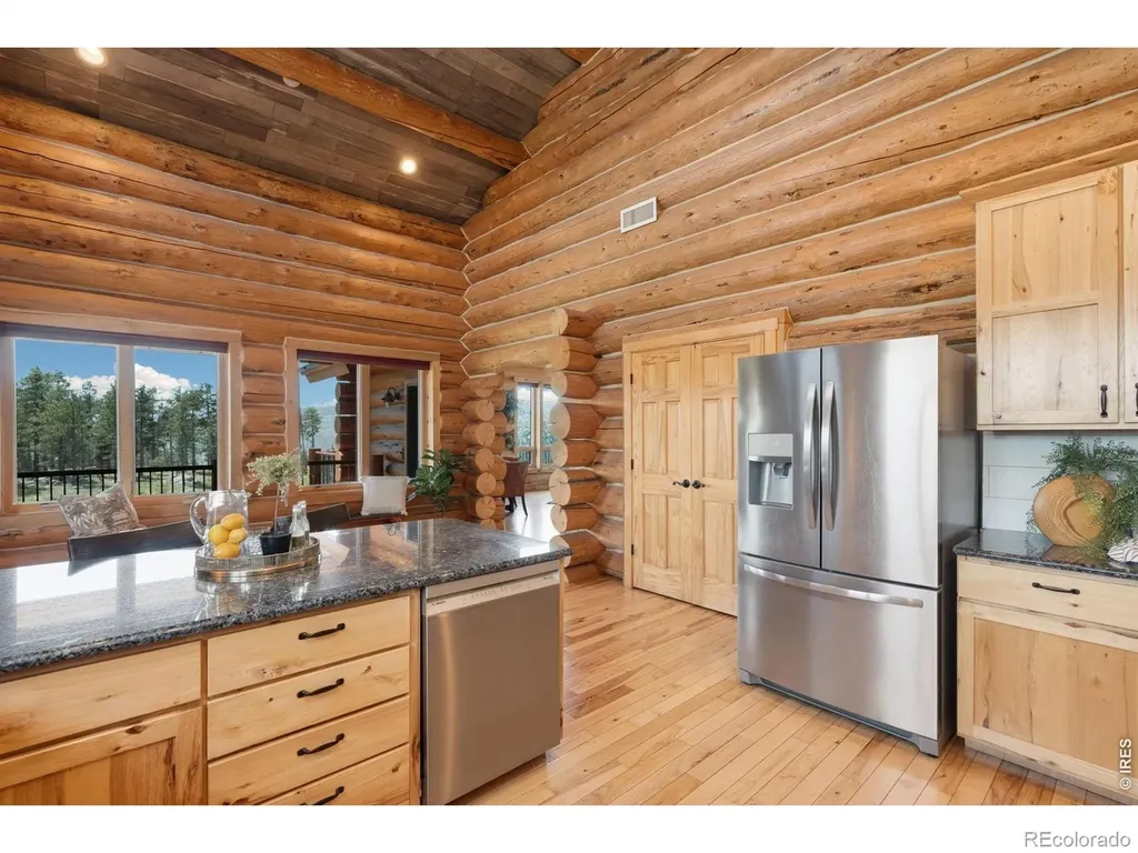 3086 Davis Ranch Road Bellvue CO 80512