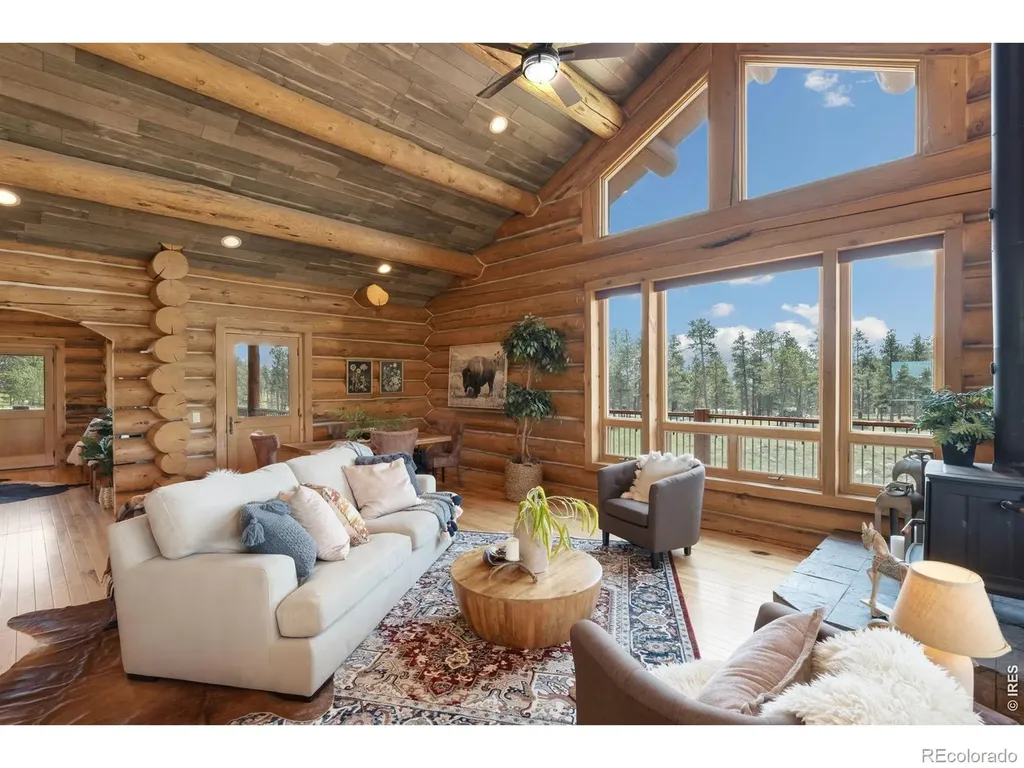 3086 Davis Ranch Road Bellvue CO 80512