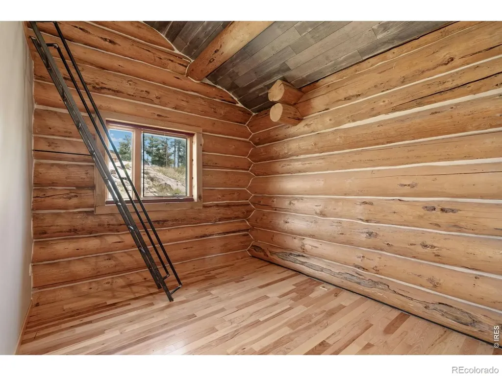 3086 Davis Ranch Road Bellvue CO 80512