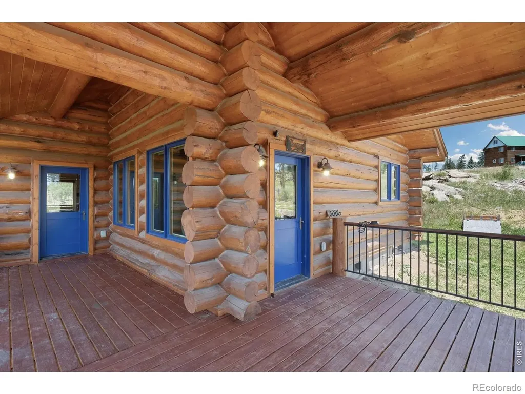 3086 Davis Ranch Road Bellvue CO 80512