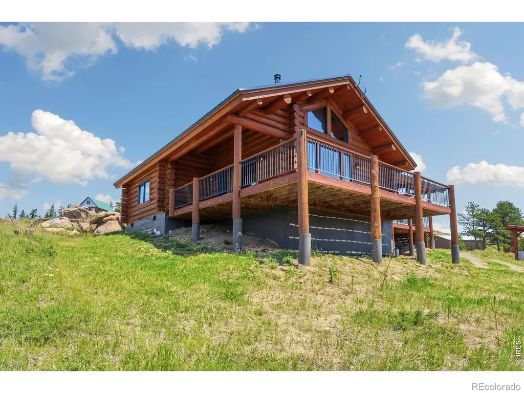 3086 Davis Ranch Road Bellvue CO 80512