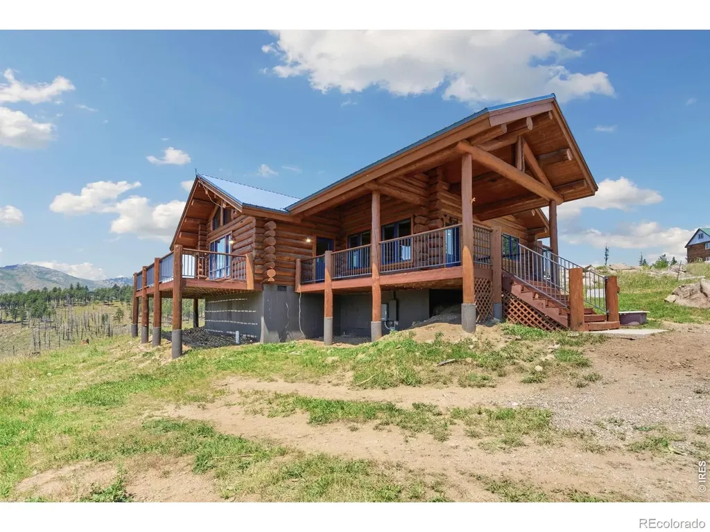 3086 Davis Ranch Road Bellvue CO 80512