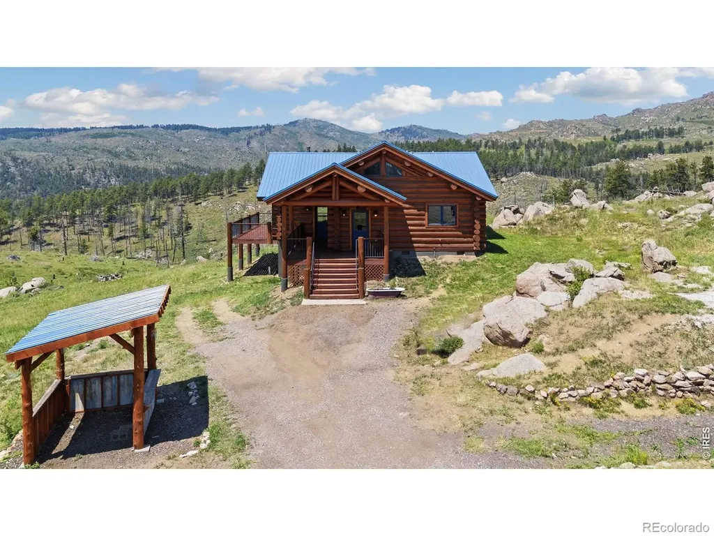 3086 Davis Ranch Road Bellvue CO 80512