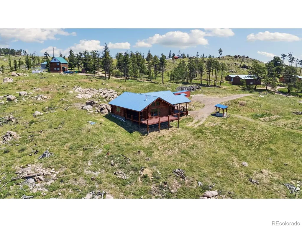 3086 Davis Ranch Road Bellvue CO 80512