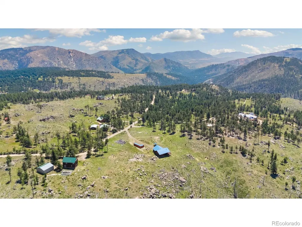 3086 Davis Ranch Road Bellvue CO 80512
