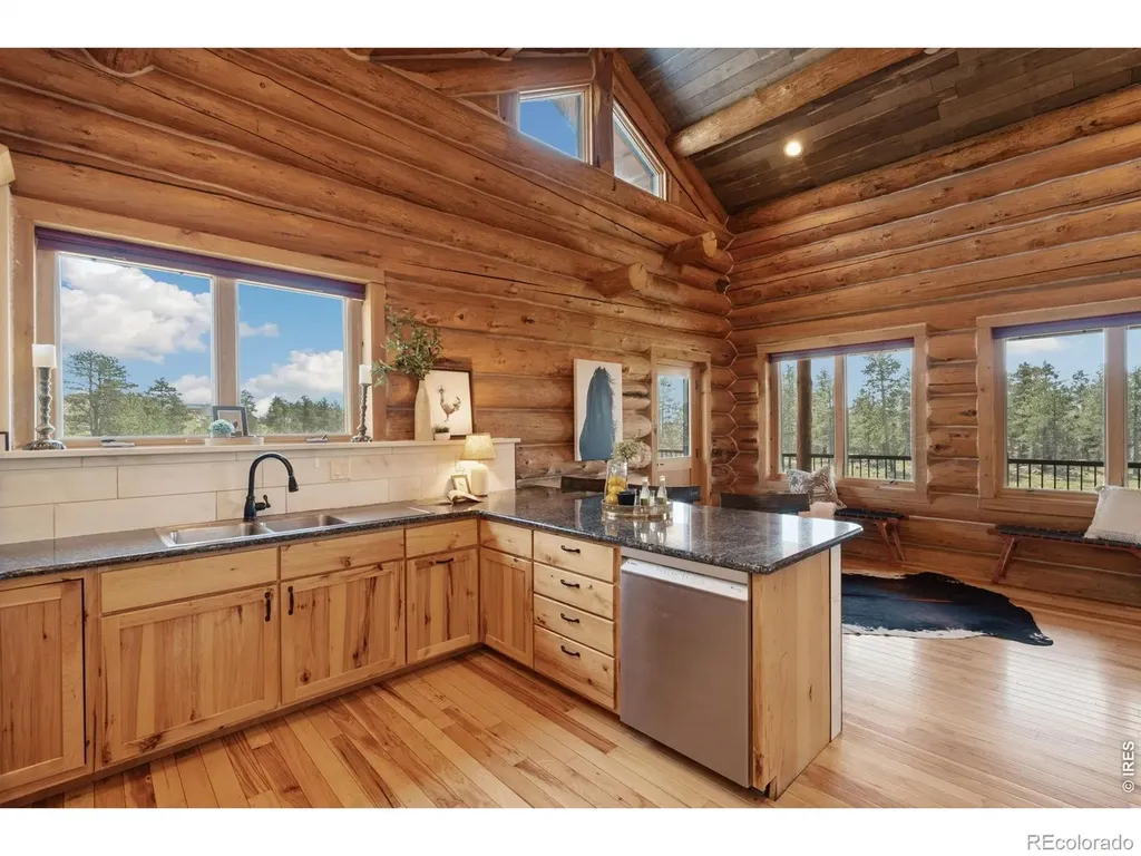 3086 Davis Ranch Road Bellvue CO 80512