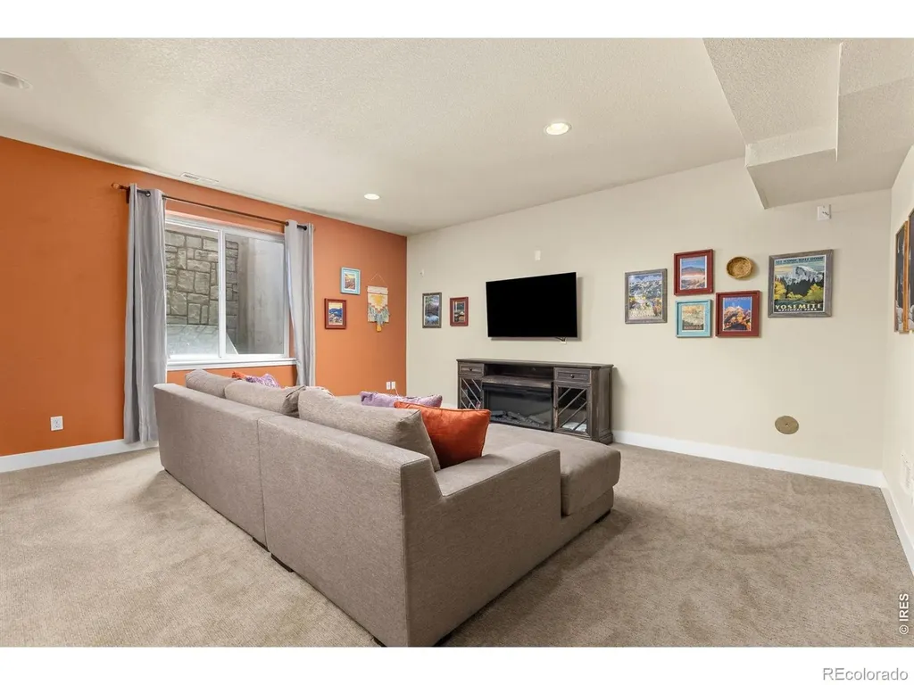 1084 Little Grove Court Longmont CO 80503