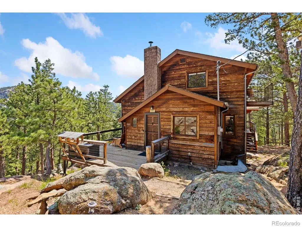 128 Elk Road Lyons CO 80540