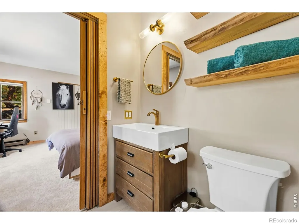 128 Elk Road Lyons CO 80540