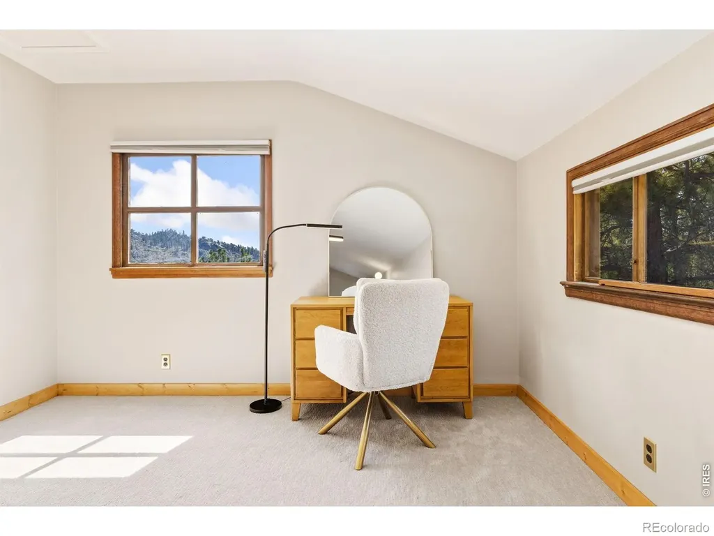 128 Elk Road Lyons CO 80540