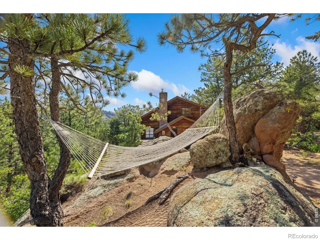 128 Elk Road Lyons CO 80540
