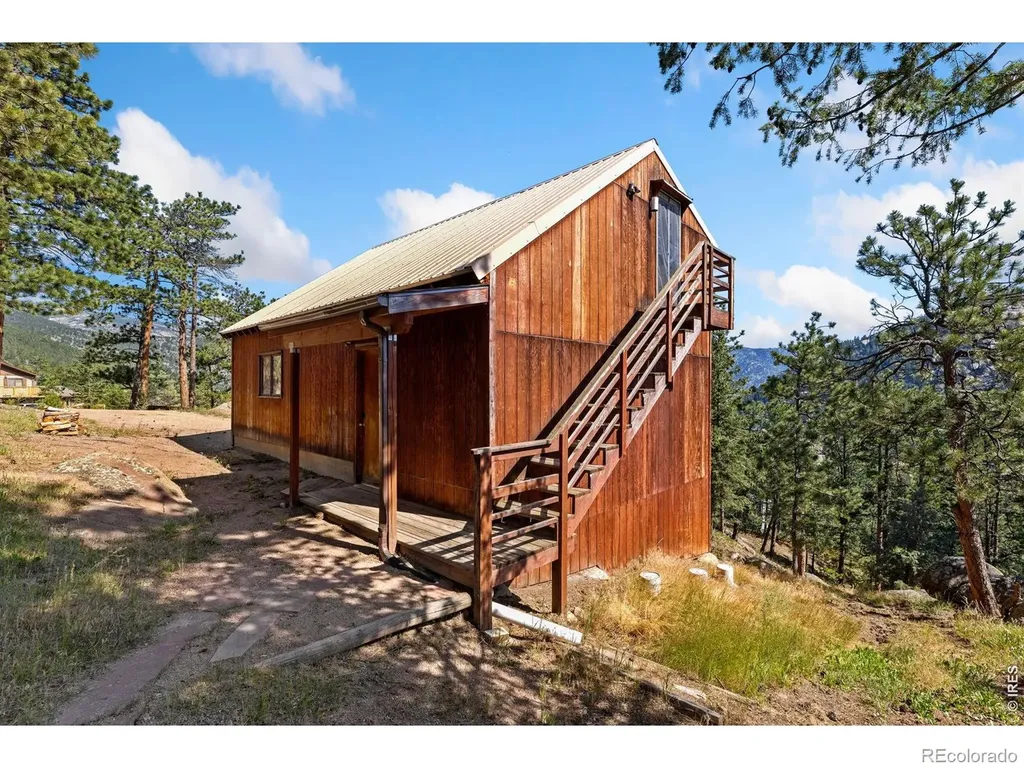 128 Elk Road Lyons CO 80540