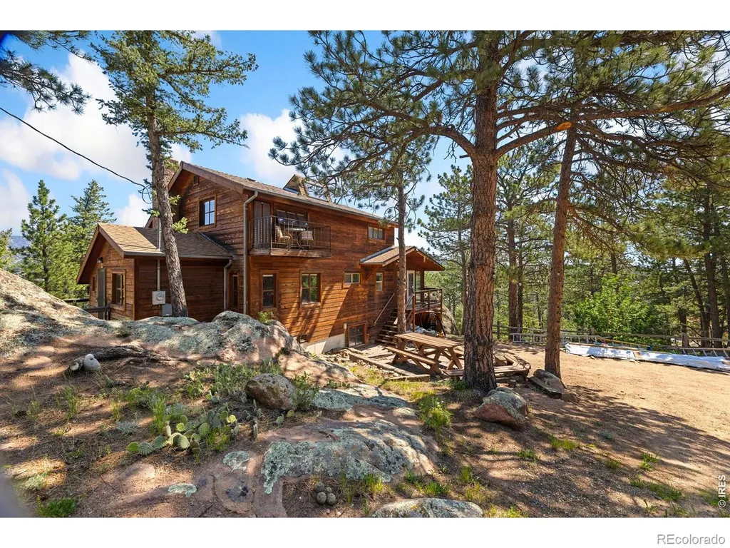 128 Elk Road Lyons CO 80540