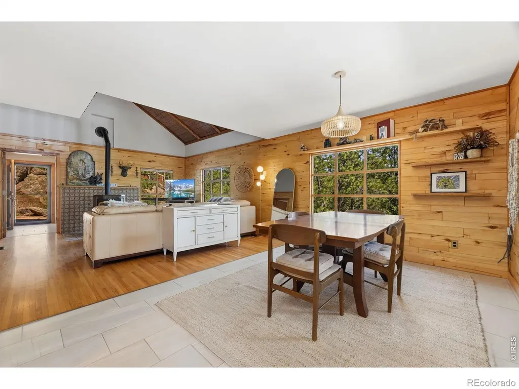128 Elk Road Lyons CO 80540