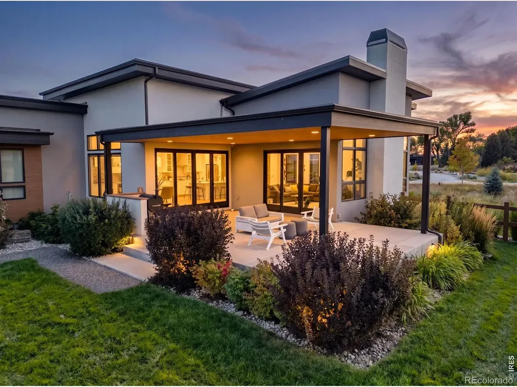 8675 Summerlin Place Longmont CO 80503