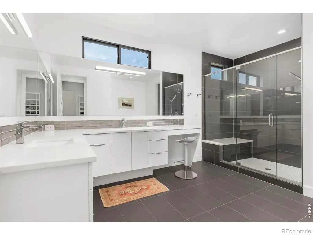 8675 Summerlin Place Longmont CO 80503