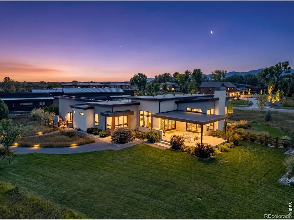 8675 Summerlin Place Longmont CO 80503