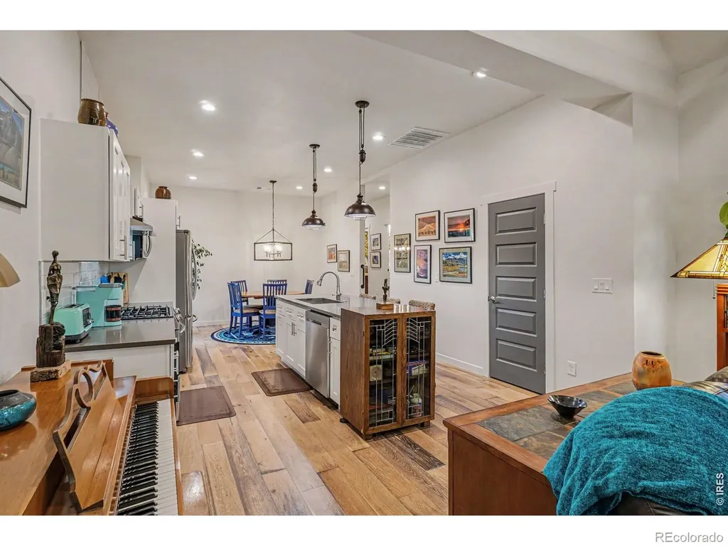 135 S Washington Avenue Loveland CO 80537