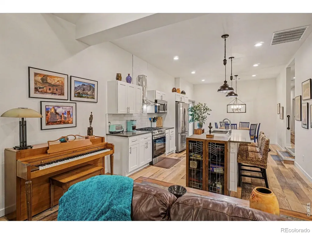 135 S Washington Avenue Loveland CO 80537