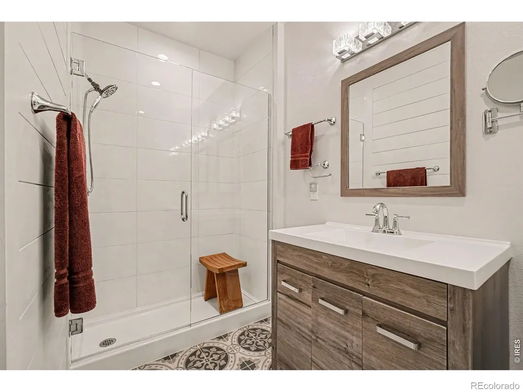 135 S Washington Avenue Loveland CO 80537