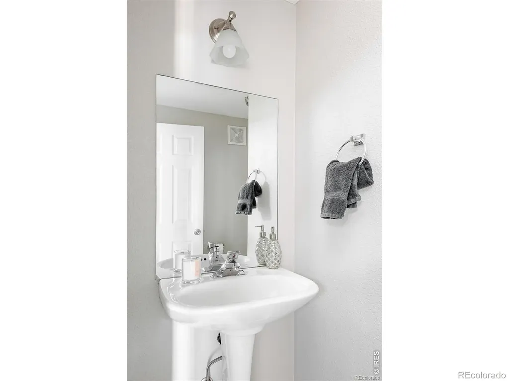 1509 S Florence Court Aurora CO 80247