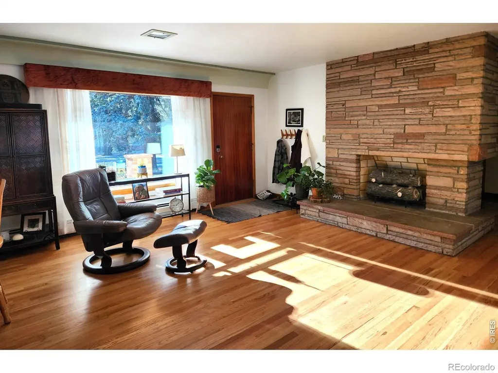 441 W 11th Street Loveland CO 80537