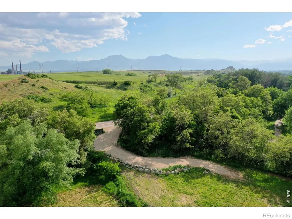 6903 Valmont Road Boulder CO 80301