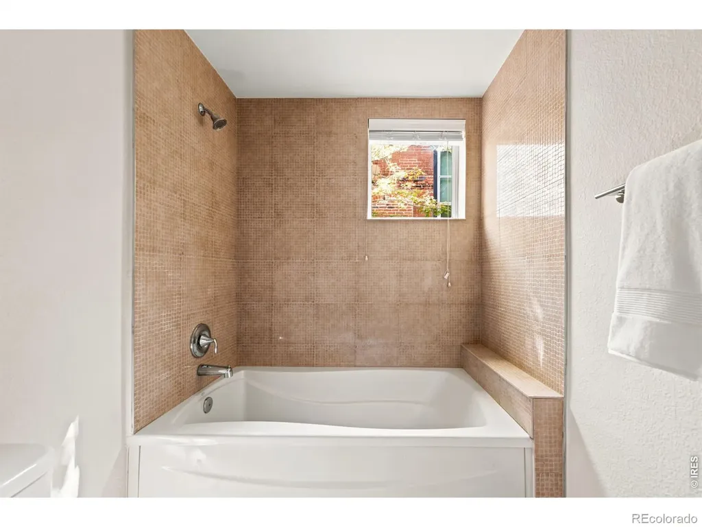 3033 Blake Street Denver CO 80205