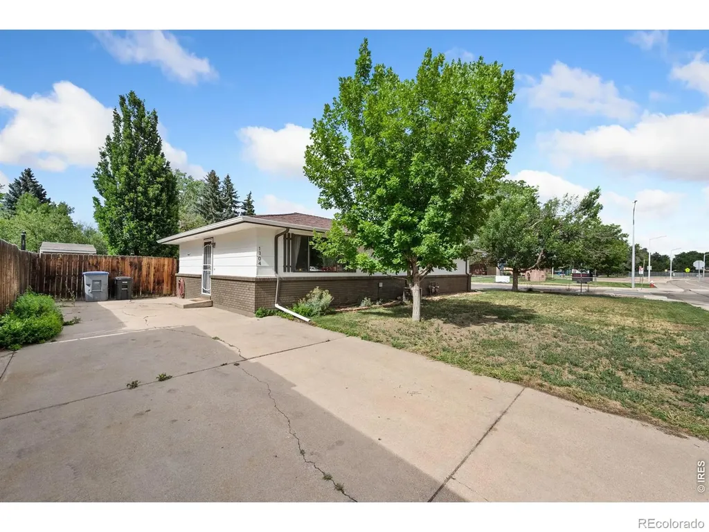 1903-1901 Gay Street Longmont CO 80501