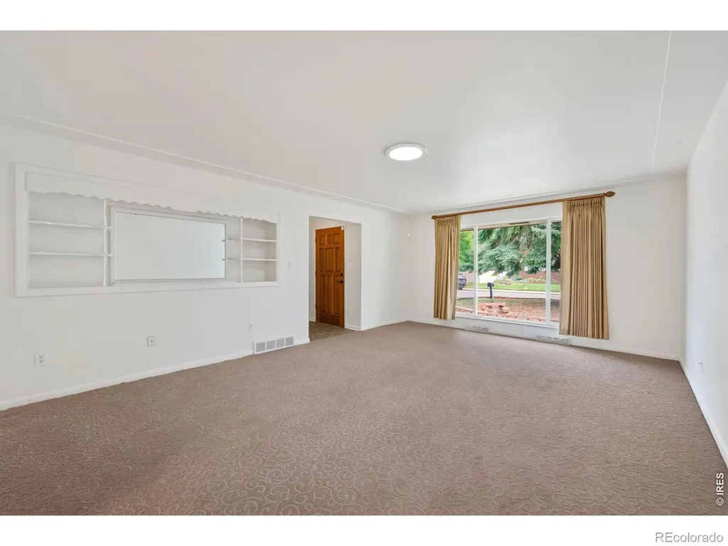 1607 Agate Court Loveland CO 80538