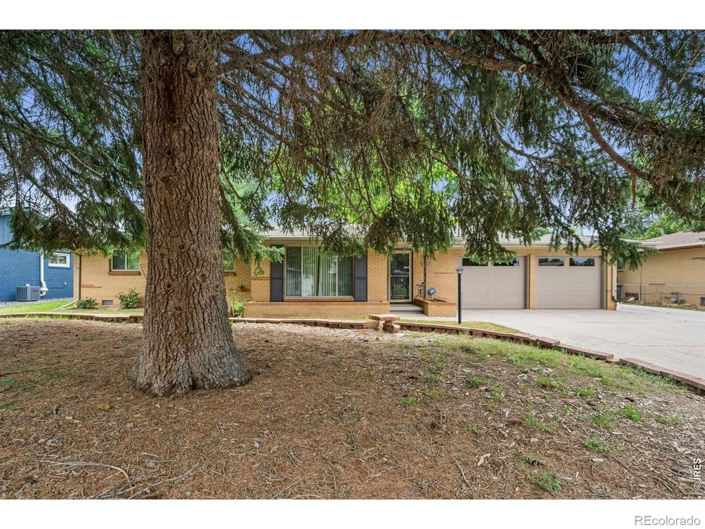 1607 Agate Court Loveland CO 80538